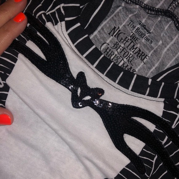 🆕NIGHTMARE BEFORE CHRISTMAS disney shirt costume - Picture 2 of 3
